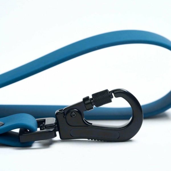 Waterproof PVC Dog Leash – Blue | Spark Paws Activewear Harness Activewear Harness Activewear Harness